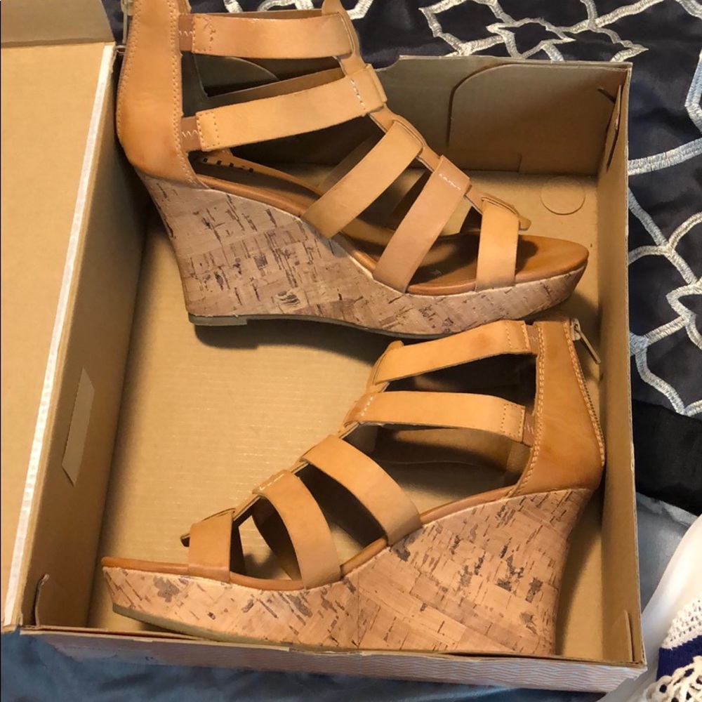 Strappy wedge cork sandals